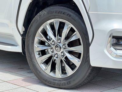 2023 Toyota LAND CRUISER 300 thumbnail 35