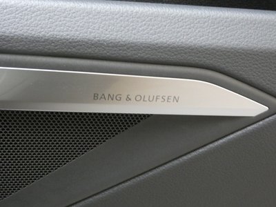 2025 AUDI Q8 E-TRON — миниатюра 85