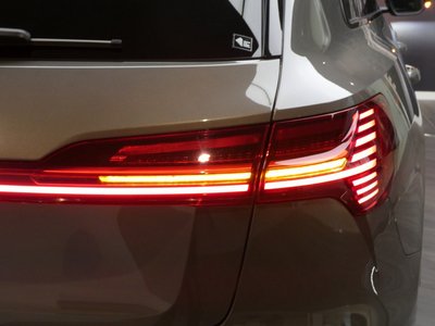 2025 AUDI Q8 E-TRON — миниатюра 124