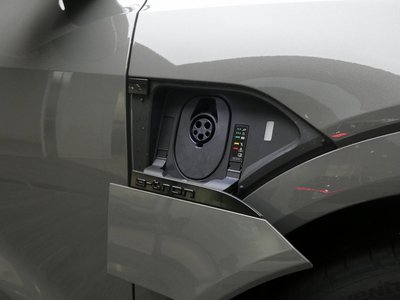 2025 AUDI Q8 E-TRON — миниатюра 33