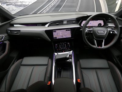 2025 AUDI Q8 E-TRON photo 3