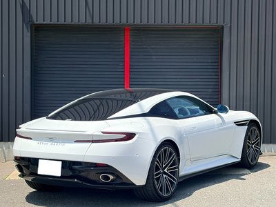 2024 Aston Martin DB12 — фото 7