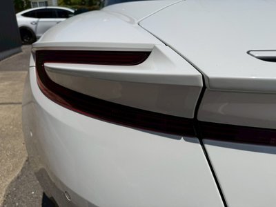 2024 Aston Martin DB12 — миниатюра 25