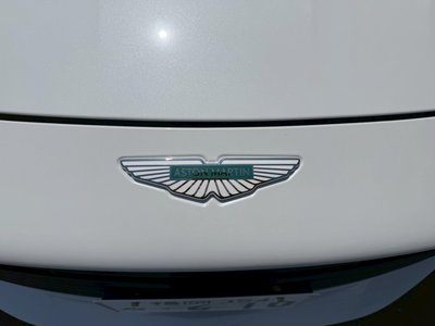2024 Aston Martin DB12 — фото 13