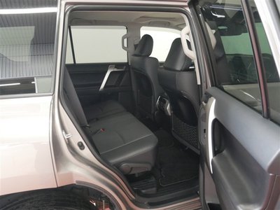 2023 Toyota LAND CRUISER PRADO 照片 6