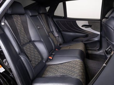2018 Lexus LS photo 7