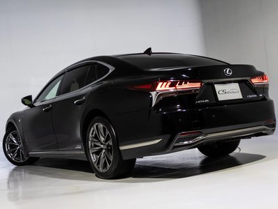 2018 Lexus LS thumbnail 19