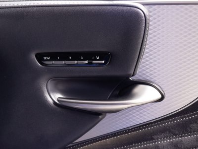 2018 Lexus LS thumbnail 43