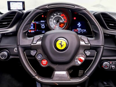 2018 Ferrari 488 SPIDER — фото 10