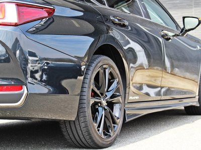 2021 Lexus ES thumbnail 21
