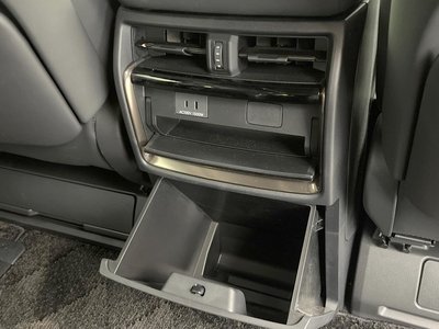 2023 Toyota ALPHARD — фото 46