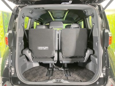 2023 Toyota ALPHARD — фото 11