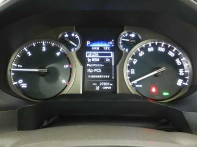 صورة 14 لـ 2023 Toyota LAND CRUISER PRADO
