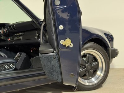 1988 Porsche 911 — миниатюра 18