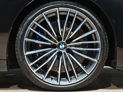 2021 BMW 8 SERIES CABRIOLET photo 2