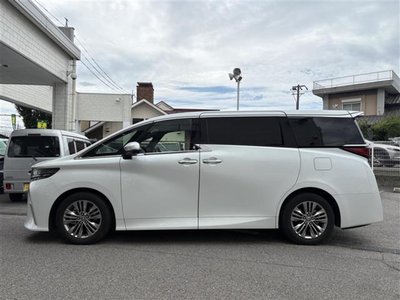 صورة 12 لـ 2023 Toyota ALPHARD