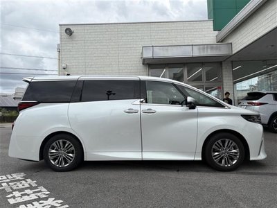 صورة 13 لـ 2023 Toyota ALPHARD