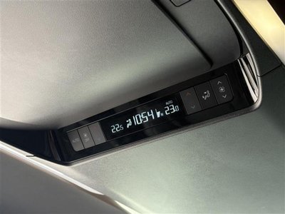 صورة 38 لـ 2023 Toyota ALPHARD