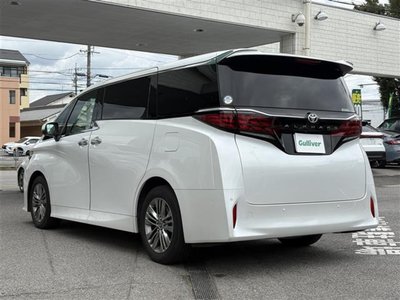 صورة 44 لـ 2023 Toyota ALPHARD