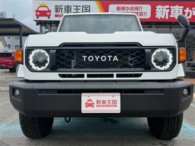 2025 Toyota LAND CRUISER 70 photo 5