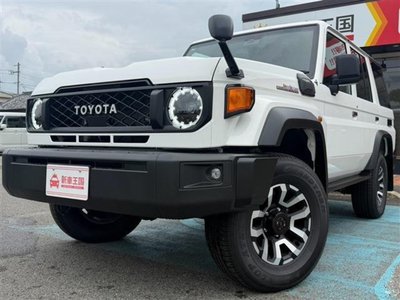 2025 Toyota LAND CRUISER 70 photo 4