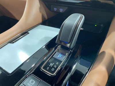صورة 56 لـ 2025 Toyota VELLFIRE
