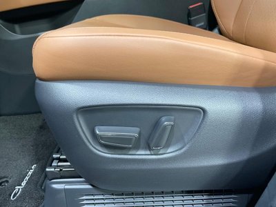صورة 52 لـ 2025 Toyota VELLFIRE