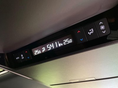 صورة 55 لـ 2025 Toyota VELLFIRE
