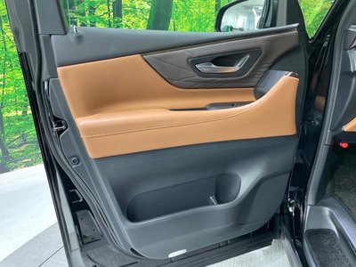 صورة 65 لـ 2025 Toyota VELLFIRE