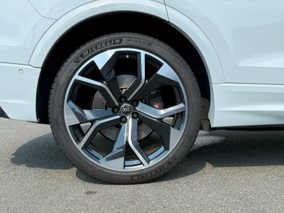 2023 AUDI RS Q8 photo 12