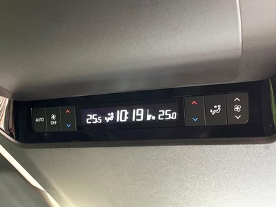 2025 Toyota ALPHARD 照片 44