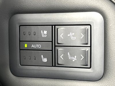 2025 Toyota ALPHARD 照片 40