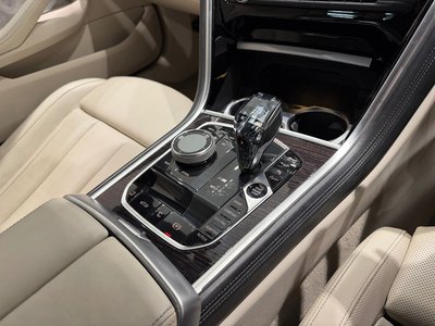 2019 BMW 8 SERIES CABRIOLET thumbnail 32