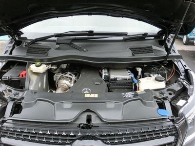 2024 Mercedes-BENZ V-CLASS photo 7