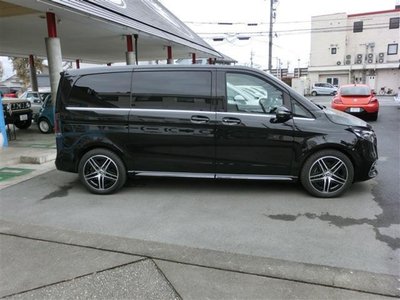 2024 Mercedes-BENZ V-CLASS photo 3