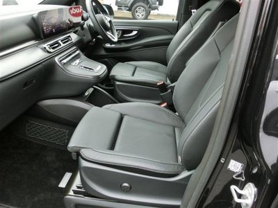 2024 Mercedes-BENZ V-CLASS photo 12