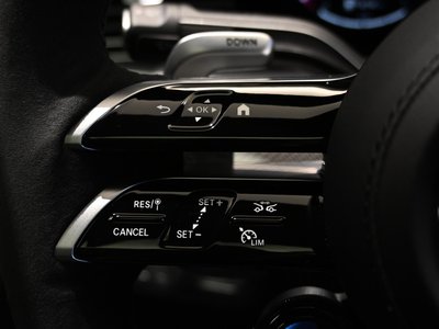 2025 Mercedes-BENZ GLE AMG thumbnail 25