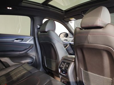 2023 BMW X4 thumbnail 31