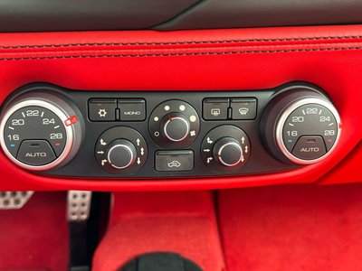 2016 Ferrari 488 SPIDER 照片 15