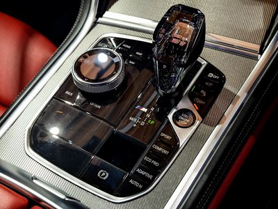 صورة 33 لـ 2019 BMW 8 SERIES