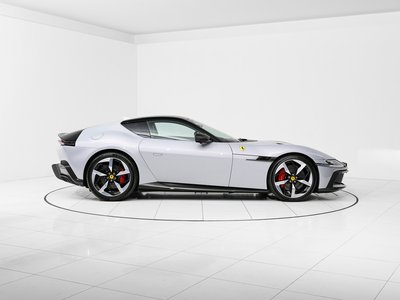 صورة 11 لـ 2025 Ferrari 12 CILINDRI