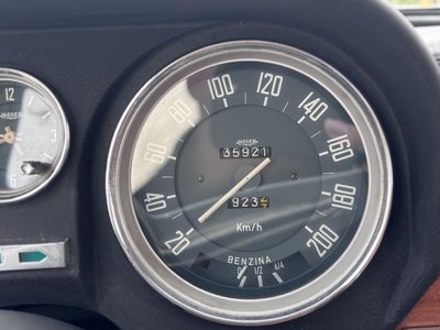 1974 ALFA Romeo JULIA 照片 25