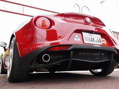 2015 ALFA Romeo 4C — фото 13
