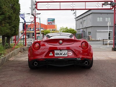 2015 ALFA Romeo 4C — фото 2