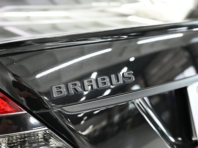 صورة 22 لـ 2010 Mercedes-BENZ BRABUS