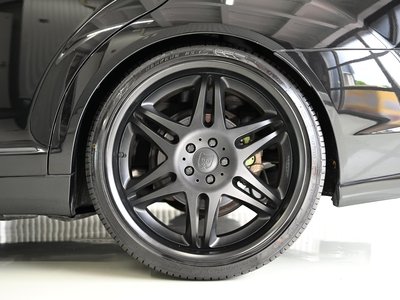 صورة 33 لـ 2010 Mercedes-BENZ BRABUS