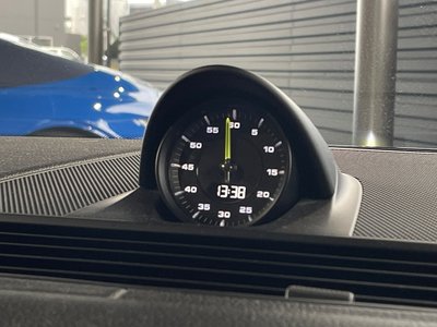 2019 Porsche PANAMERA thumbnail 35