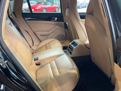 2019 Porsche PANAMERA thumbnail 30