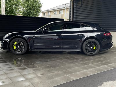 2019 Porsche PANAMERA photo 6