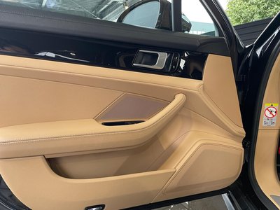 2019 Porsche PANAMERA thumbnail 23